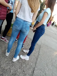 Blonde with bubble ass