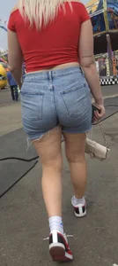Blonde Pawg filling in her Jean Shorts +VID