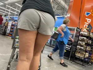 I would marry this blonde…