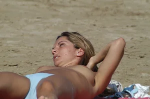 Sexy mature girls on Vilanova topless beach