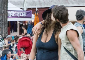 Candid boobs, nip slip and downblouse pics