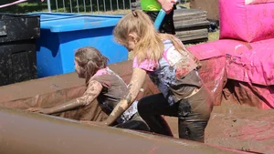Bristol Pretty Muddy 5k race girls 2018