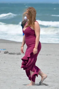 Candid boobs, nip slip and downblouse pics