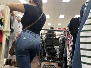 I just love these juicy thick ass Mexicans!