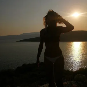 Brazillian beach creepshots, huge gallery of candid girls in swimsuits