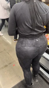 Hour glass shape Latina