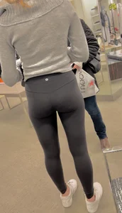 ADORABLE TEEN Shop ASSistant in Black LuLus