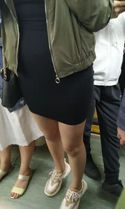 Skirt and Hot Skinny Legs Subway Creepshot