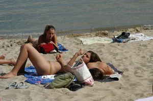 Verna topless beach girls out in the sun