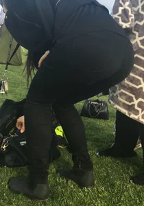 Candid Girl in Tight Black Jeans Bending Over Ass Closeup