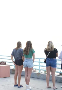 Bubble butt in spandex w cute teen in shorts