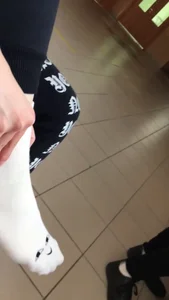 College teens showing their feet videos