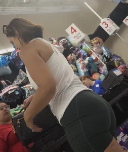 Milf at Party City was aware I was capping her