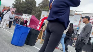 Perfect Shape Asian in Lulus | (OC)