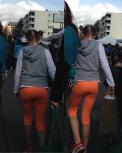 Candid girls in leggings and tights