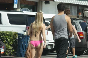 A bunch of hot bikini babes at Ft Lauderdale Florida