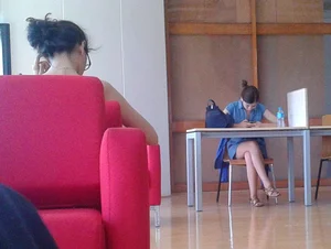 Candid Girl With Hot Crossed Legs Working in a Public Lubrary Creepshot