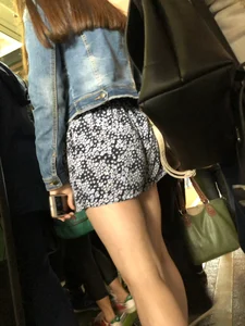 Girl in Short Dress with Cute Skinny Legs Hot Subway Candid