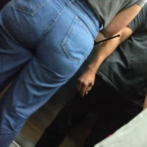 Big a$$ milf in Elevator