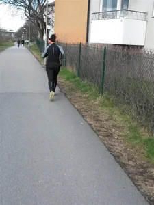 Candid track girls and runners