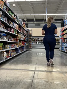 Juicy MILF Ass in Scrubs OC