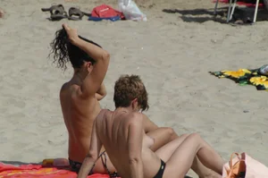 Sexy mature girls on Vilanova topless beach