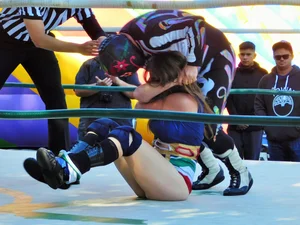 Candid wrestling girls
