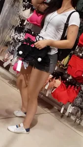 Nice ass shopping in short and tight grey shorts