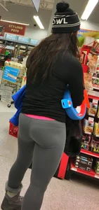 Chubby Teen Girl in Grey Yoga Pants at the Supermarket Candid Photos