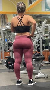Juicy Big Hips and Tits in Red — Gym Hottie