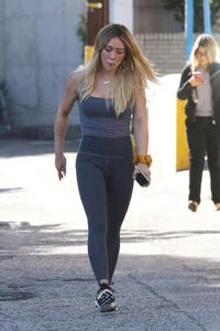Hilary Duff in grey tights leaving Alfreds Coffee in Studio City