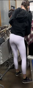 Petite butt in Lulu leggings VPL