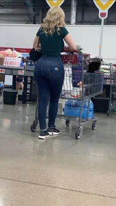 Big booty latina milfs and baddie in jeans