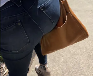 Chubby milf in blue jeans, closeups of her ass