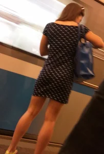 Waiting for Subway Train - Hot Legs in Sandals Creepshot