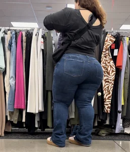 BBW ((WIDE HIPS WIDE ASS in tight jeans))
