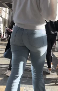 College girl with hot juicy bubble butt in flared jeans