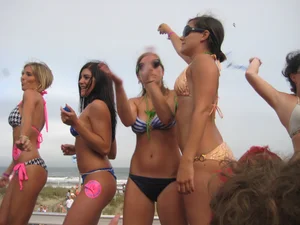 IOP Bikini Contest Drivin N' Cryin Show May 2009