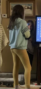 Teen in tights home pic