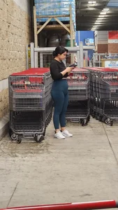 Out In The Wild 7 ( nice shape with leggings)