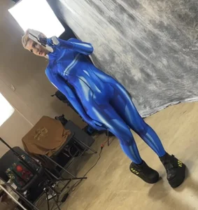 REALLY TIGHT blonde babe in samus cosplay! | SexyCandidGirls.top