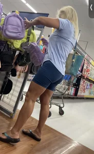 Sexy Solid Mature Gilf W Nice Smooth Legs
