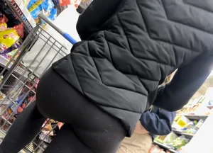 Petite tight ass perfect VPL in leggings