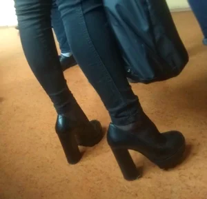 College Girl’s Feet in Black Pantyhose And High-Heeled Shoes Creepshots Gallery