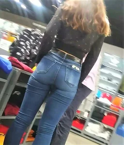 Cutie Teen In Tight Jeans