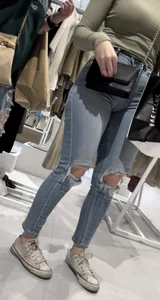 Hot Blonde Pawg In Jeans Shopping