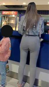 Skinny Teen with Bubble Butt in gray Leggings