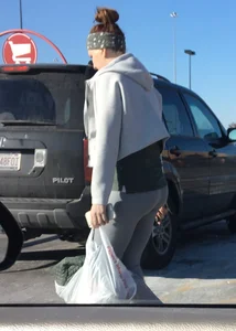 Oklahoma milf in grey leggings shopping at Target