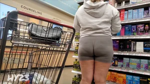 PlumpAssedWhiteGirl with painted on Spandex Leggings