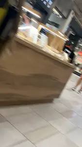Fit Latina shopping (oc)